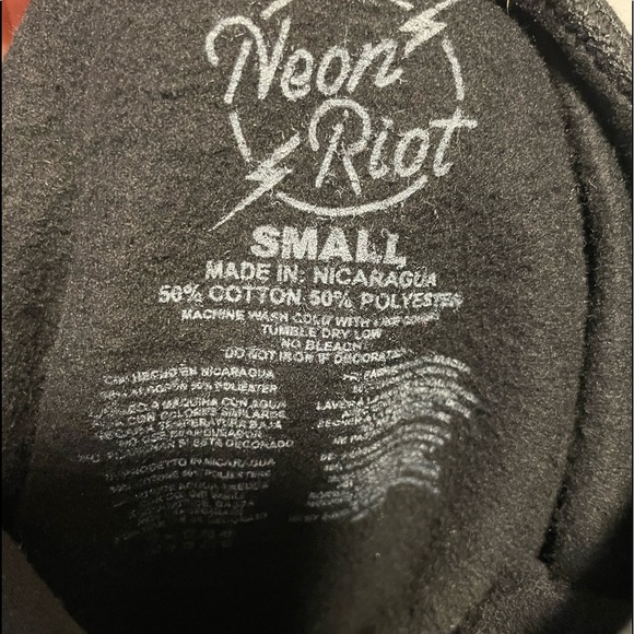 The Magic School Bus hoodie. - Picture 2 of 4